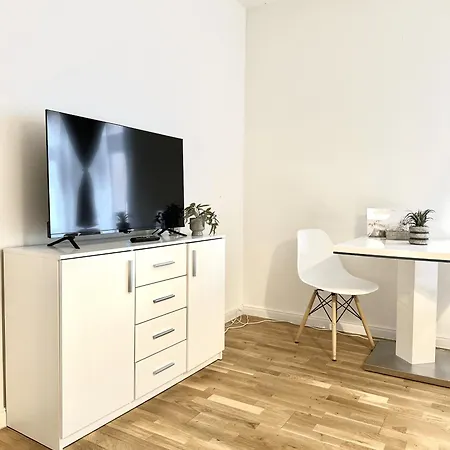 Entire In The Center Of Apartman *