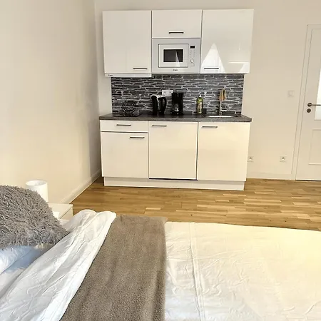 Apartment Entire In The Center Of *